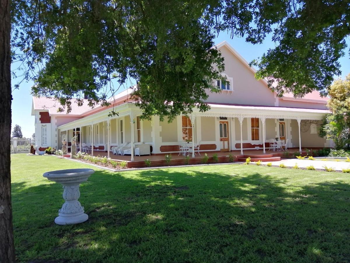 ראוסונוויל Monte Rosa Guesthouse מראה חיצוני תמונה