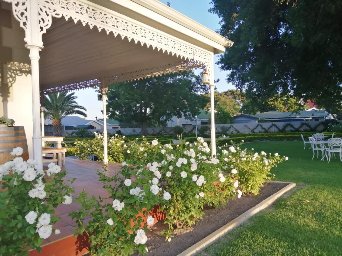 ראוסונוויל Monte Rosa Guesthouse מראה חיצוני תמונה