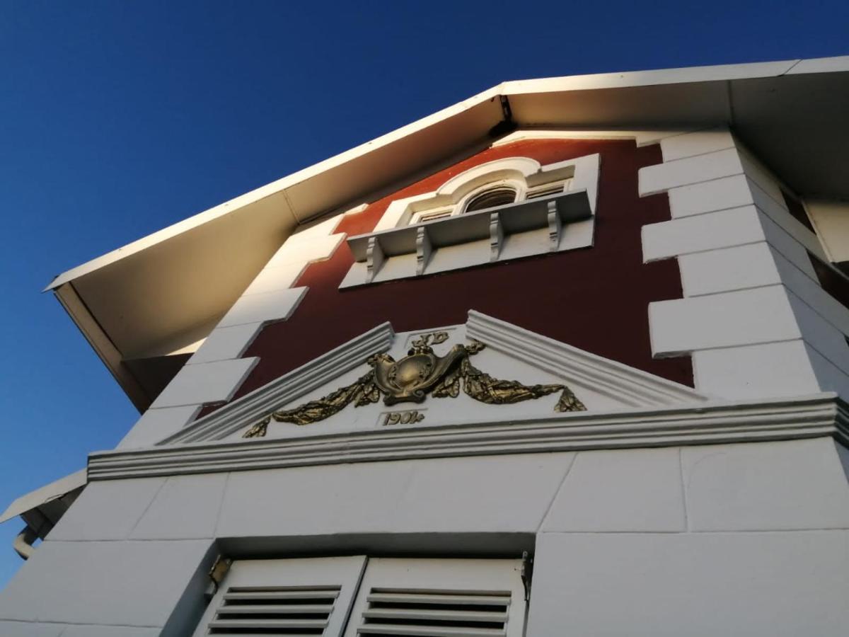 ראוסונוויל Monte Rosa Guesthouse מראה חיצוני תמונה
